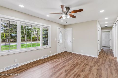 Tiny photo for 1808 Glenwood Street, Findlay, OH 45840 (MLS # 10000314)