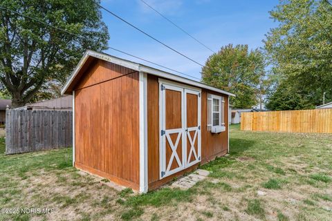 Tiny photo for 1808 Glenwood Street, Findlay, OH 45840 (MLS # 10000314)