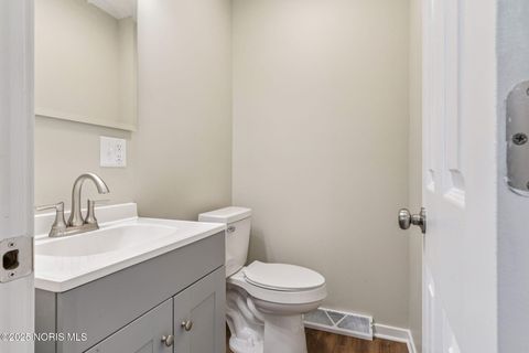 Tiny photo for 1808 Glenwood Street, Findlay, OH 45840 (MLS # 10000314)