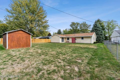 Tiny photo for 1808 Glenwood Street, Findlay, OH 45840 (MLS # 10000314)