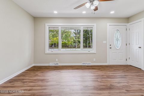Tiny photo for 1808 Glenwood Street, Findlay, OH 45840 (MLS # 10000314)