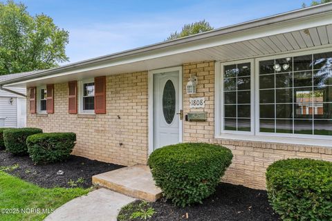Tiny photo for 1808 Glenwood Street, Findlay, OH 45840 (MLS # 10000314)