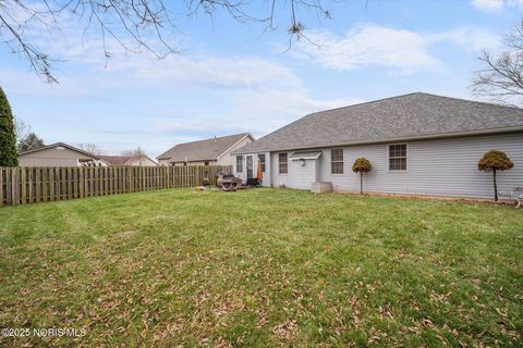 Tiny photo for 425 Nevada Lane, Findlay, OH 45840 (MLS # 10002107)