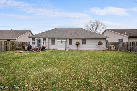 Tiny photo for 425 Nevada Lane, Findlay, OH 45840 (MLS # 10002107)