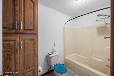 Tiny photo for 425 Nevada Lane, Findlay, OH 45840 (MLS # 10002107)