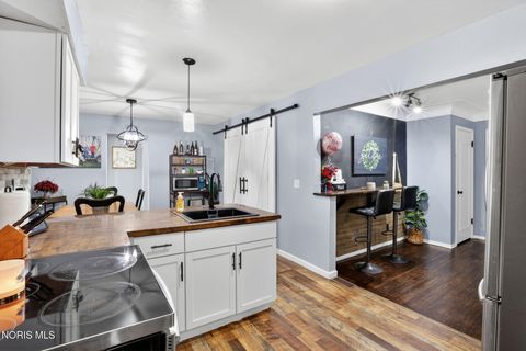 Tiny photo for 5810 Everwood Road, Toledo, OH 43613 (MLS # 10005207)