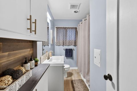 Tiny photo for 5810 Everwood Road, Toledo, OH 43613 (MLS # 10005207)