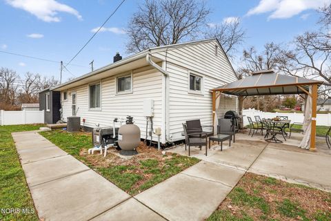 Tiny photo for 5810 Everwood Road, Toledo, OH 43613 (MLS # 10005207)