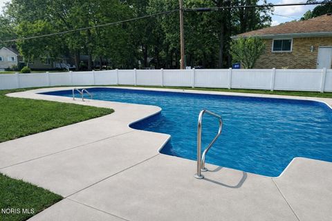 Tiny photo for 5810 Everwood Road, Toledo, OH 43613 (MLS # 10005207)