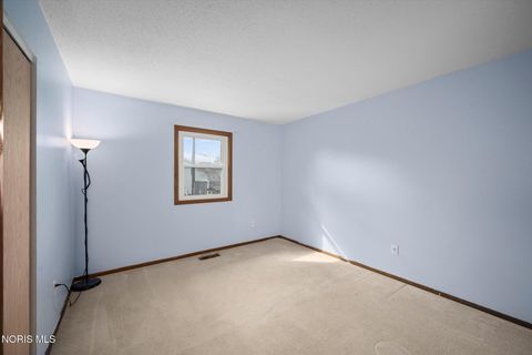 Tiny photo for 384 Southwood Drive, Perrysburg, OH 43551 (MLS # 10004609)