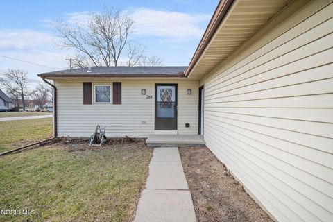 Tiny photo for 384 Southwood Drive, Perrysburg, OH 43551 (MLS # 10004609)