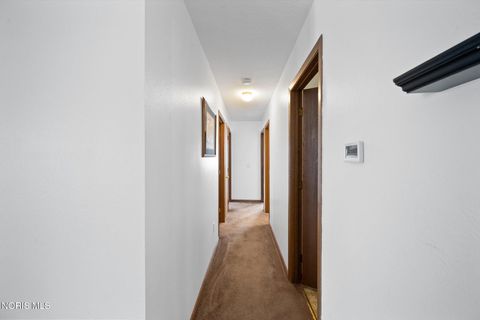 Tiny photo for 384 Southwood Drive, Perrysburg, OH 43551 (MLS # 10004609)