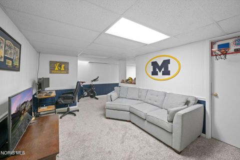 Tiny photo for 5827 Brookestone Village Lane, Sylvania, OH 43560 (MLS # 10005257)