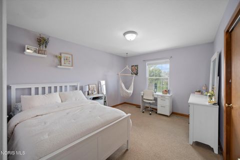 Tiny photo for 5827 Brookestone Village Lane, Sylvania, OH 43560 (MLS # 10005257)