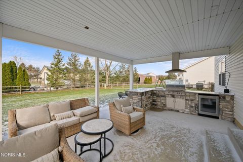 Tiny photo for 5827 Brookestone Village Lane, Sylvania, OH 43560 (MLS # 10005257)