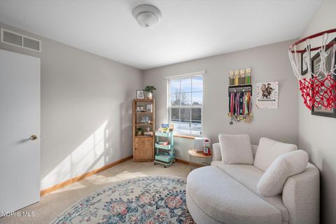 Tiny photo for 5827 Brookestone Village Lane, Sylvania, OH 43560 (MLS # 10005257)