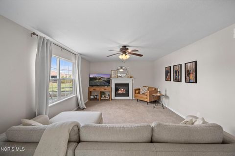 Tiny photo for 5827 Brookestone Village Lane, Sylvania, OH 43560 (MLS # 10005257)