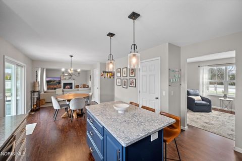 Tiny photo for 5827 Brookestone Village Lane, Sylvania, OH 43560 (MLS # 10005257)