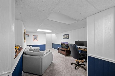 Tiny photo for 5827 Brookestone Village Lane, Sylvania, OH 43560 (MLS # 10005257)