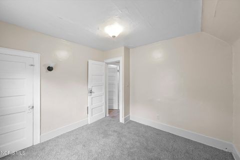 Tiny photo for 303 Hillwood Drive, Toledo, OH 43608 (MLS # 10009400)
