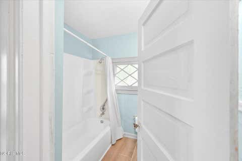 Tiny photo for 303 Hillwood Drive, Toledo, OH 43608 (MLS # 10009400)