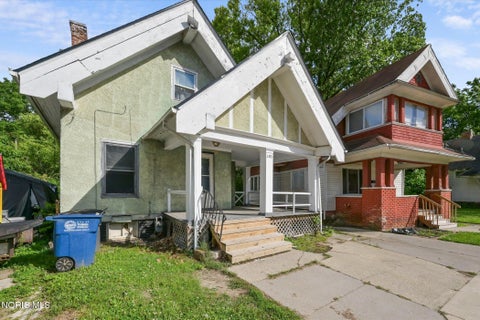 Tiny photo for 303 Hillwood Drive, Toledo, OH 43608 (MLS # 10009400)