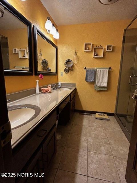 Tiny photo for 229 Lakeview Drive, Bryan, OH 43506 (MLS # 10000305)