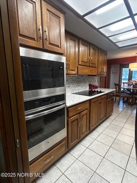 Tiny photo for 229 Lakeview Drive, Bryan, OH 43506 (MLS # 10000305)