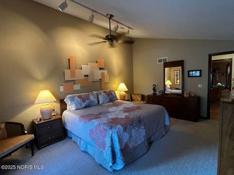 Tiny photo for 229 Lakeview Drive, Bryan, OH 43506 (MLS # 10000305)