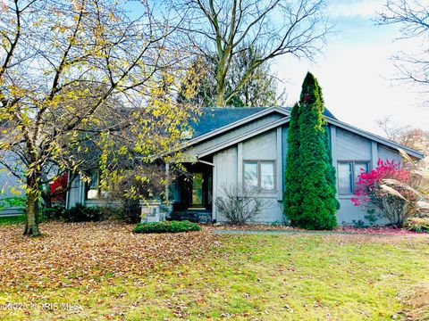 Photo of 6843 Kristi Lynne Lane, Toledo, OH 43617 (MLS # 10001782)