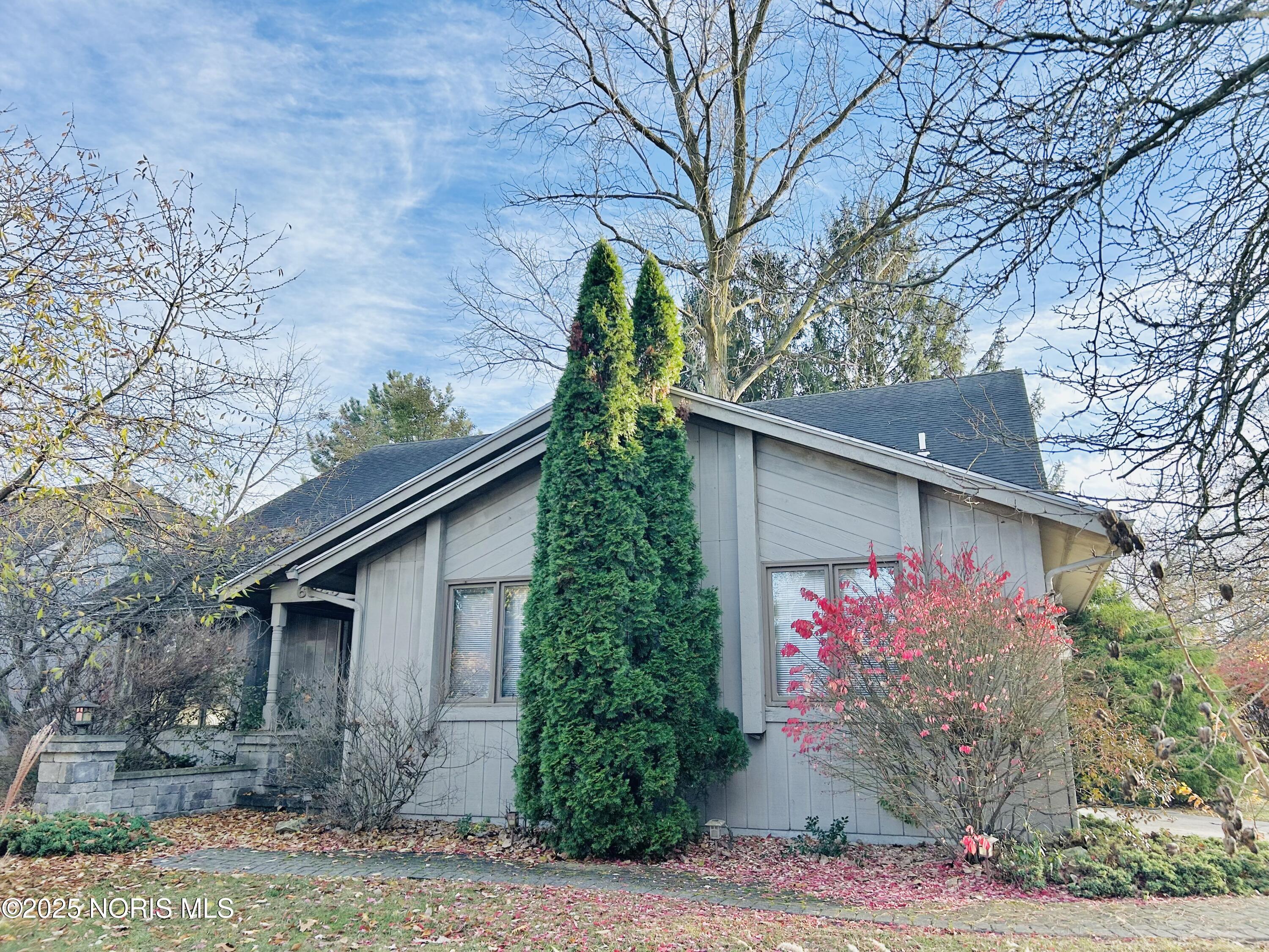 6843 Kristi Lynne Lane