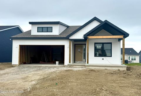 Tiny photo for 5033 Easton Drive, Oregon, OH 43616 (MLS # 10003672)