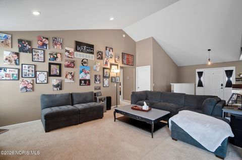 Tiny photo for 155 N Stadium Road, Oregon, OH 43616 (MLS # 10003937)