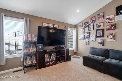 Tiny photo for 155 N Stadium Road, Oregon, OH 43616 (MLS # 10003937)