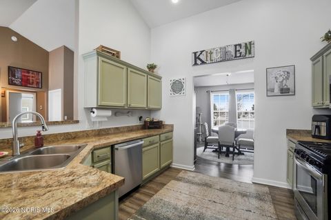 Tiny photo for 155 N Stadium Road, Oregon, OH 43616 (MLS # 10003937)