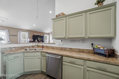 Tiny photo for 155 N Stadium Road, Oregon, OH 43616 (MLS # 10003937)