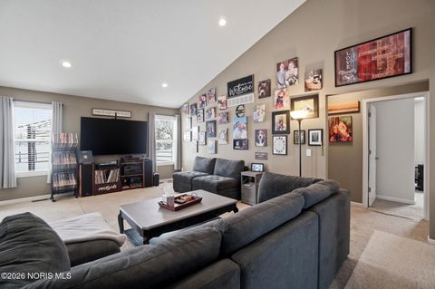 Tiny photo for 155 N Stadium Road, Oregon, OH 43616 (MLS # 10003937)