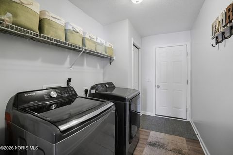 Tiny photo for 155 N Stadium Road, Oregon, OH 43616 (MLS # 10003937)