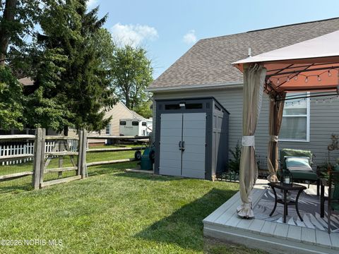 Tiny photo for 155 N Stadium Road, Oregon, OH 43616 (MLS # 10003937)