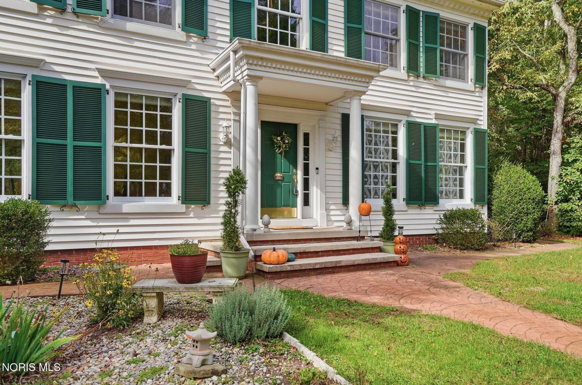 30 Tanglewood Lane