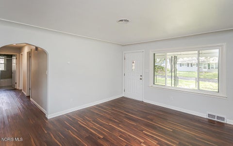 Tiny photo for 5203 Adella Street, Toledo, OH 43613 (MLS # 10012578)