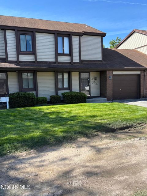 Photo of 2552 Plum Leaf Lane, Toledo, OH 43614 (MLS # 10007162)