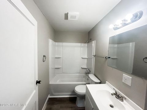 Tiny photo for 3250 Brock Drive, Toledo, OH 43613 (MLS # 10000476)