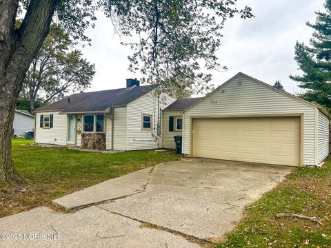 Tiny photo for 3250 Brock Drive, Toledo, OH 43613 (MLS # 10000476)