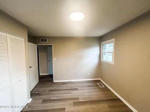 Tiny photo for 3250 Brock Drive, Toledo, OH 43613 (MLS # 10000476)