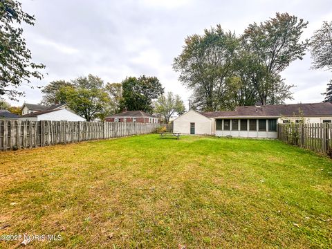 Tiny photo for 3250 Brock Drive, Toledo, OH 43613 (MLS # 10000476)