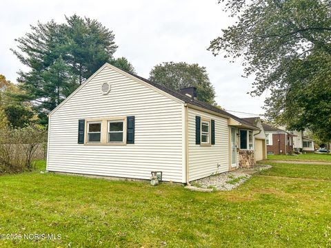Tiny photo for 3250 Brock Drive, Toledo, OH 43613 (MLS # 10000476)