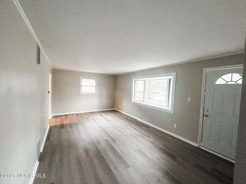 Tiny photo for 3250 Brock Drive, Toledo, OH 43613 (MLS # 10000476)