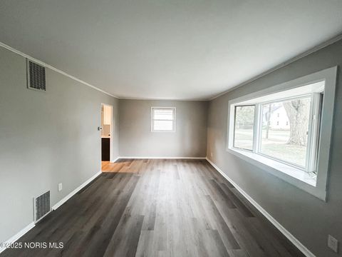 Tiny photo for 3250 Brock Drive, Toledo, OH 43613 (MLS # 10000476)