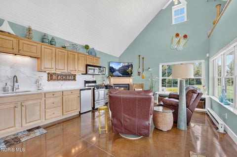Tiny photo for 148 County Road 257, Fostoria, OH 44830 (MLS # 10011631)